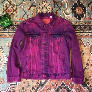 Levi’s Maroon Wash Trucker Jacket L Rare color!